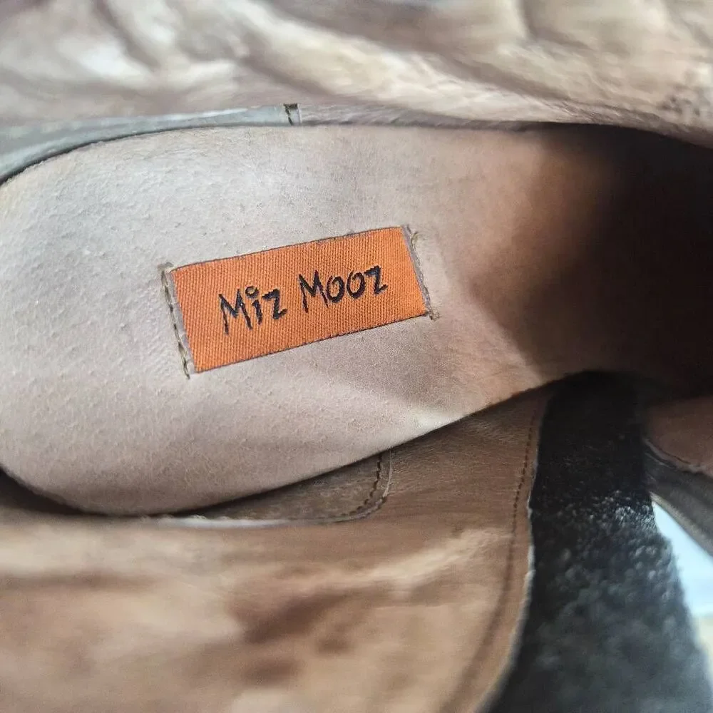 Miz Mooz miz mooz